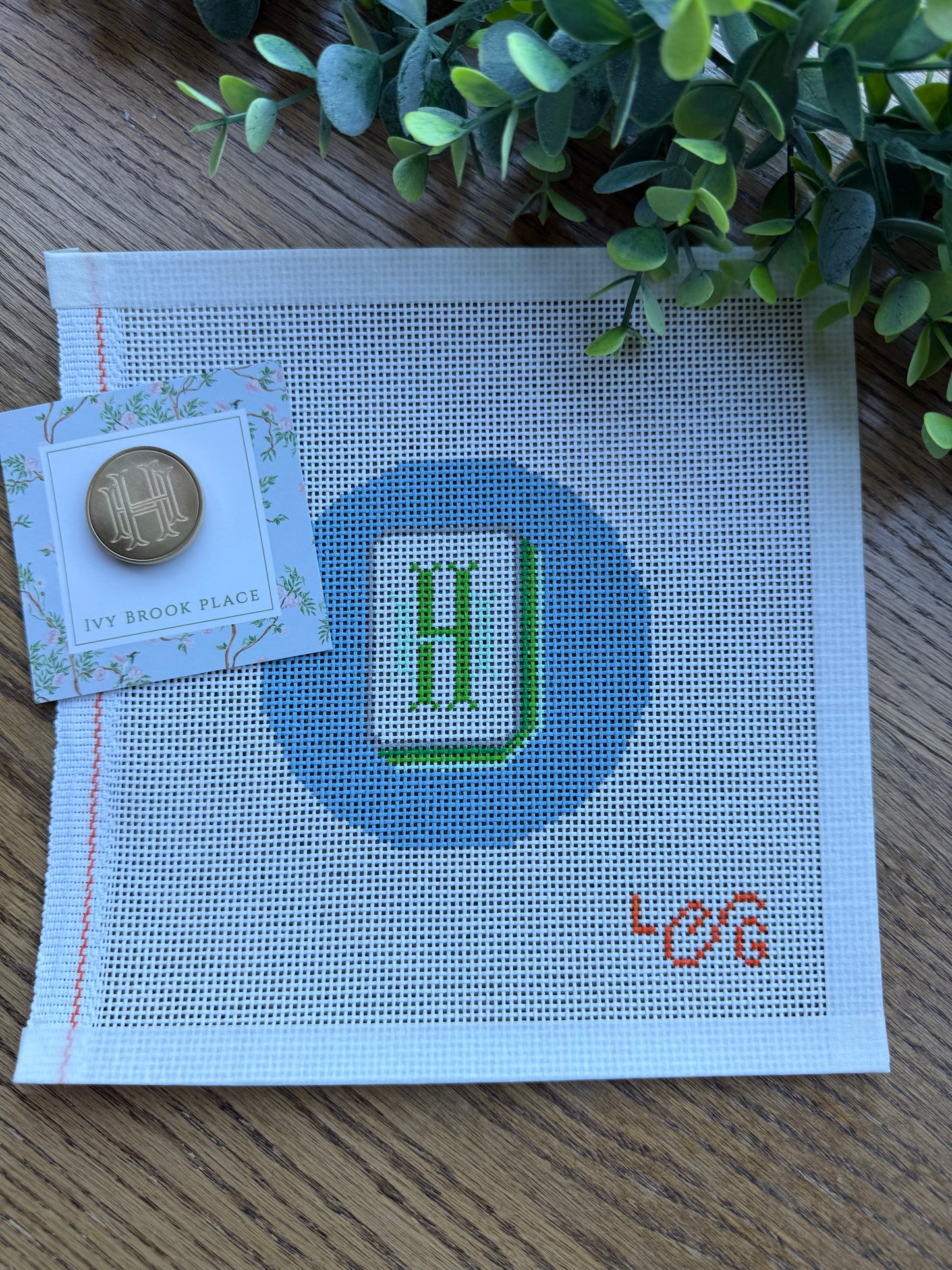 Hobby Holiday Canvas and Needleminder